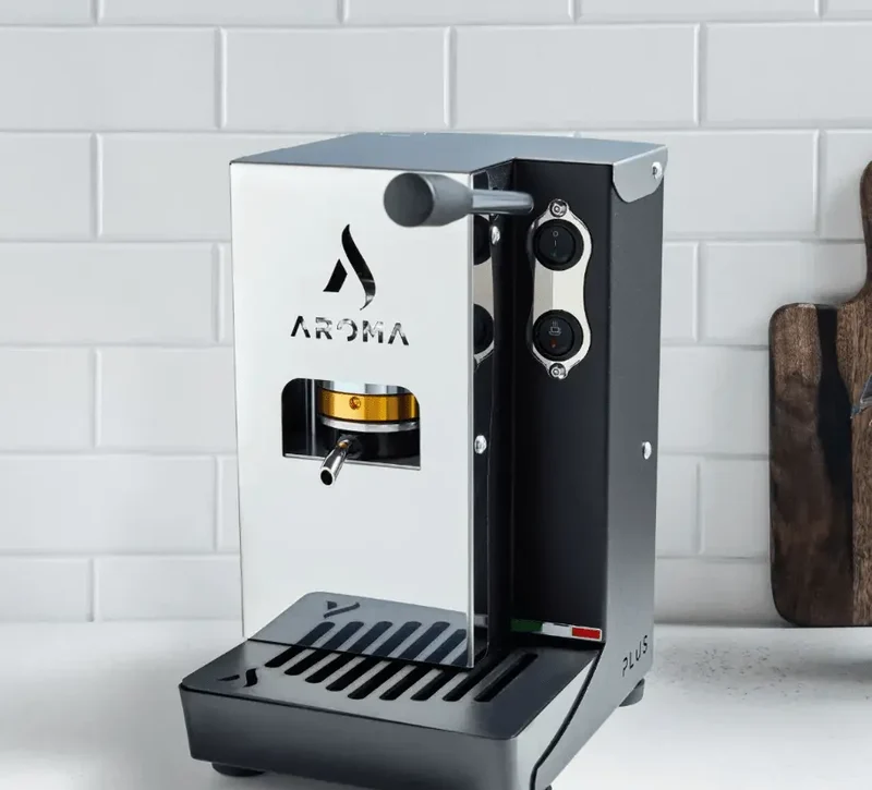 Aroma Plus+ – Kompakt italiensk espressomaskine til pods