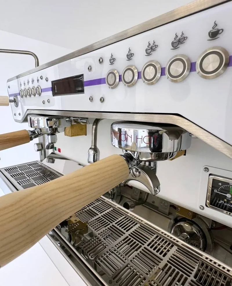 La Nuova Era IRON 2-gruppers kommerciel multiboiler espressomaskine