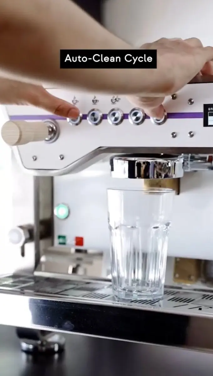 La Nuova Era IRON 2-gruppers kommerciel multiboiler espressomaskine