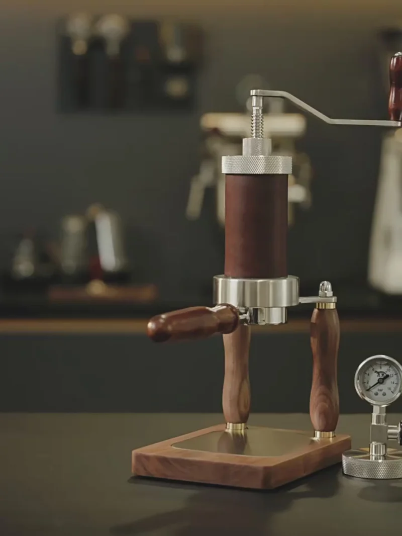 Aleman Nomad Hybrid Bærbar espressomaskine | Håndsving og pneumatisk 2-i-1