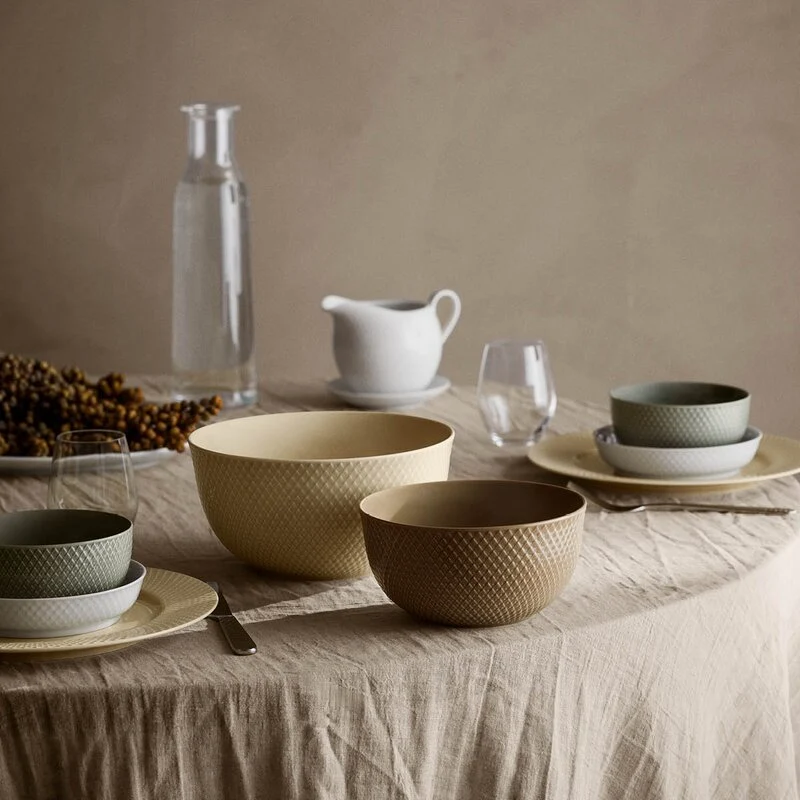Lyngby Porcelæn Rhombe Earth Serveringsskål Ø22 cm