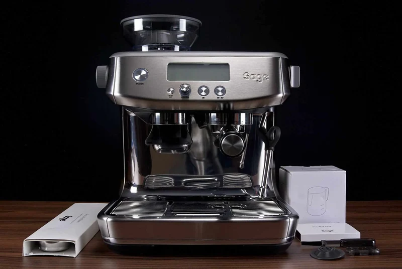 Sage Barista Pro espressomaskine med Indbygget kværn
