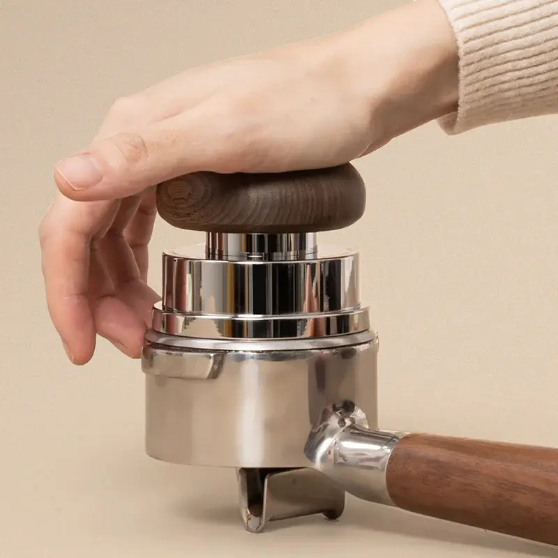 Espressotamper sæt til mere jævn ekstraktion
