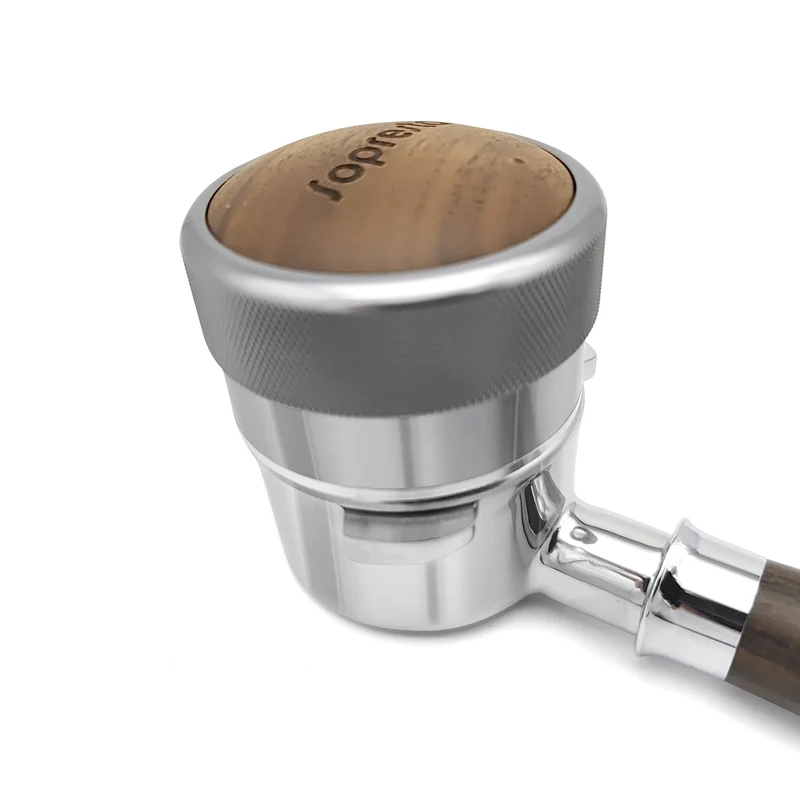 Sopresta Premium 54mm Kaffefordeler med Valnød (Passer til Sage Barista serien)