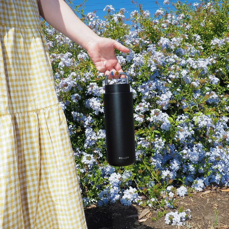 Carter Carry - Matte black, 945ml